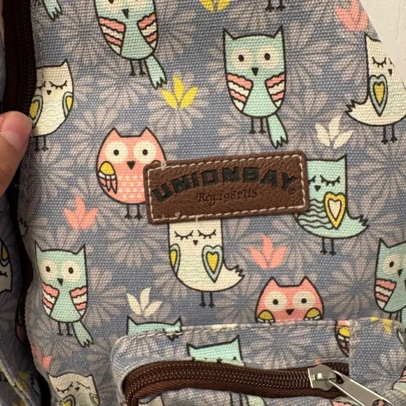 UNIONBAY owl sling bag crossbody with adjustable strap - Picture 3 of 9